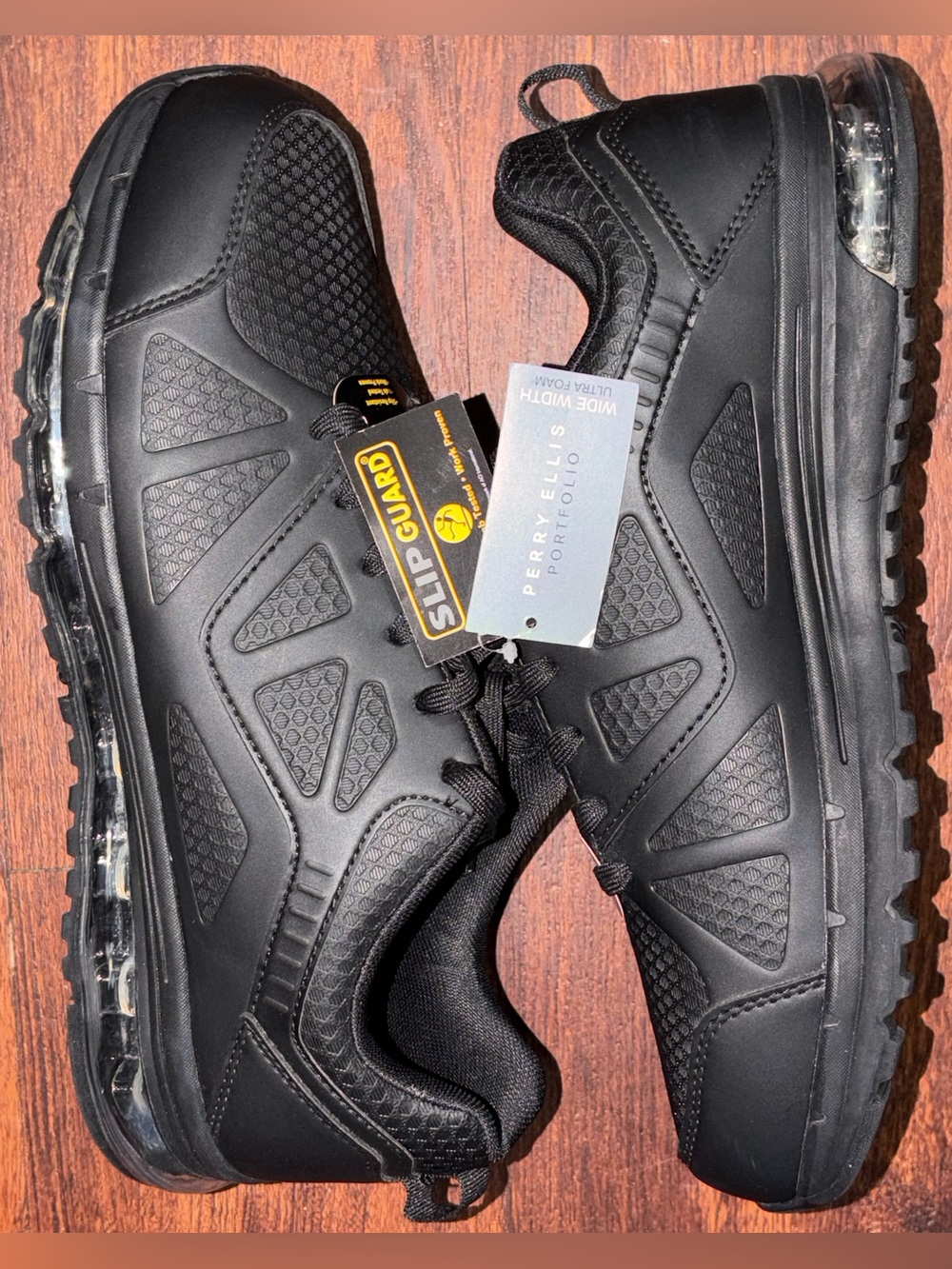 NEW Work shoes size 11 Black Slip Resistant Air Cushion shoes